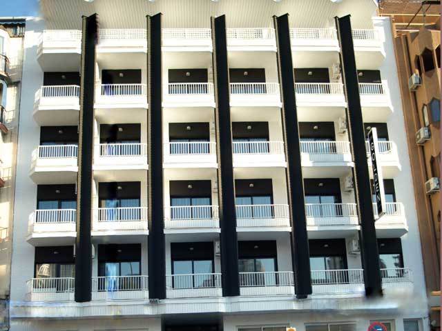 Hotel Golden เบนิดอร์ม ภายนอก รูปภาพ